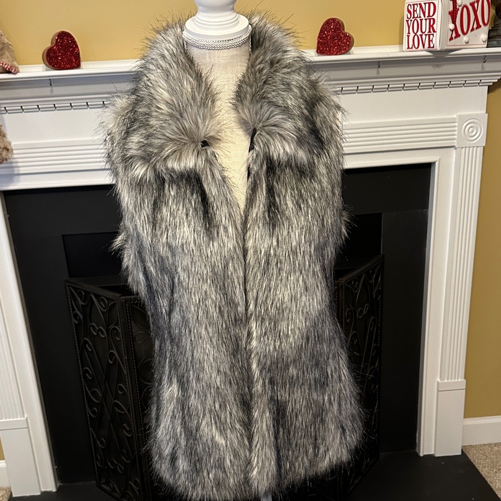 White House Black Market Faux Fur Gray Teddy Jacket